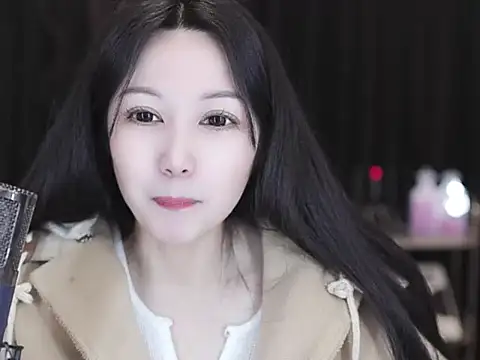 Nuyoah-77 online show from 03/04/26, 06:14