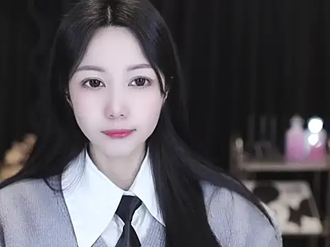 Nuyoah-77 online show from 03/08/26, 07:45