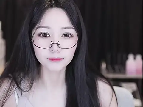 Nuyoah-77 online show from 04/21/26, 05:36