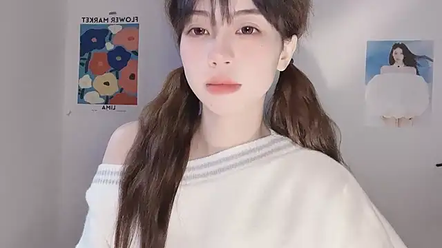 -Hottie online show from 12/13/25, 07:53