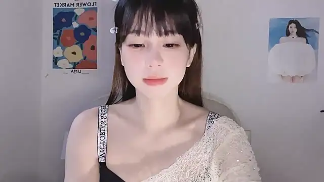 -Hottie online show from 12/19/25, 04:14