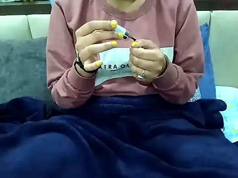 GoldnessAishu online show from 12/23/24, 03:44