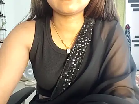 Snapshot of GoldnessAishu chatting on 02/23/26, 09:39 GoldnessAishu online show from 02/23/26, 09:39