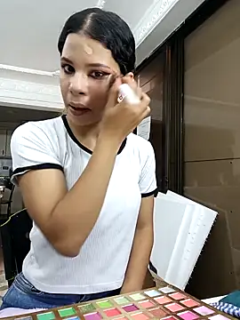 LadyAvalon online show from 11/12/25, 06:19