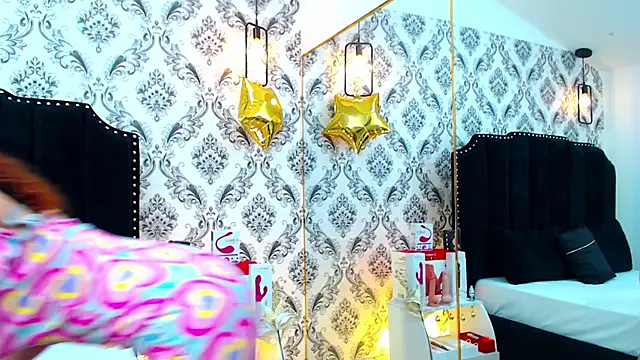 Snapshot of SaaraBrown chatting on 01/18/25, 03:49 SaaraBrown online show from 01/18/25, 03:49