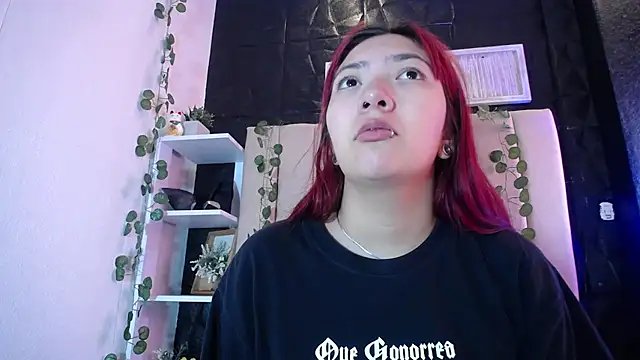 Mia Rinn online show from 03/18/25, 02:04