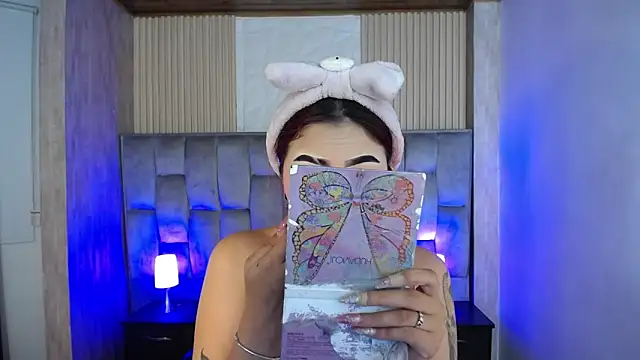 Mia Rinn online show from 10/14/25, 03:02