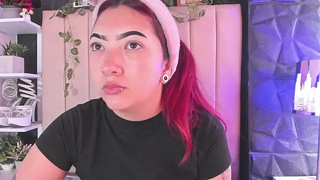 Mia Rinn online show from 01/17/26, 02:22