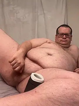 treatbobnicer online show from 11/28/25, 03:47