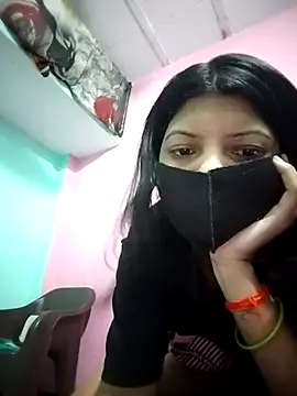 Hotty-Divya online show from 04/25/26, 03:31