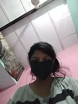 Hotty-Divya online show from 06/17/26, 03:31
