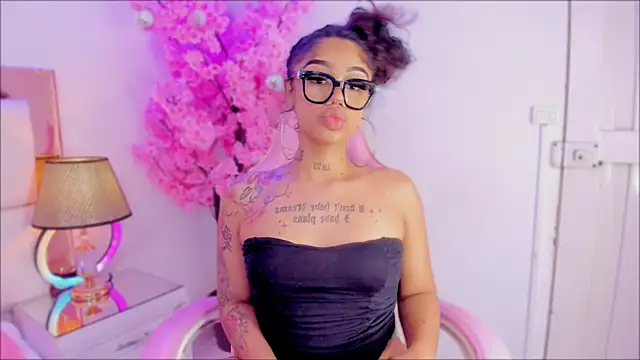 Mia Jansen online show from 12/06/24, 12:02