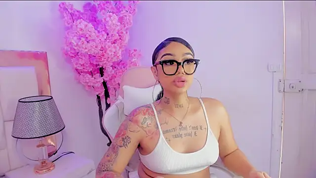 Mia Jansen online show from 02/06/25, 08:56