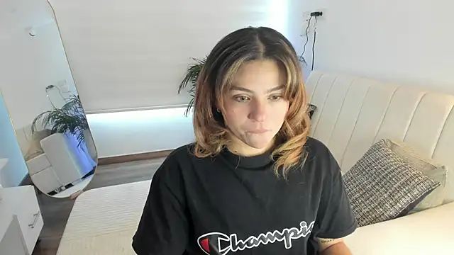 Ori valentina online show from 07/27/26, 07:10