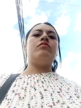 Snapshot of Lesly_10- chatting on 12/17/24, 09:16 Lesly 10- online show from 12/17/24, 09:16