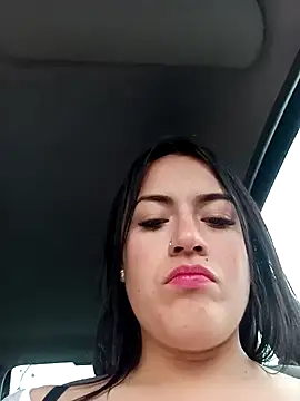 Snapshot of Lesly_10- chatting on 01/25/25, 04:57 Lesly 10- online show from 01/25/25, 04:57