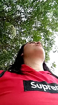 Snapshot of Lesly_10- chatting on 01/30/25, 06:43 Lesly 10- online show from 01/30/25, 06:43