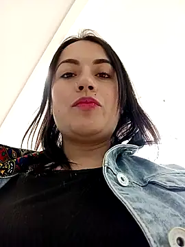Snapshot of Lesly_10- chatting on 02/03/25, 08:35 Lesly 10- online show from 02/03/25, 08:35