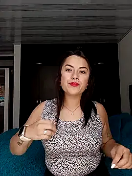 Snapshot of Lesly_10- chatting on 09/11/25, 05:35 Lesly 10- online show from 09/11/25, 05:35