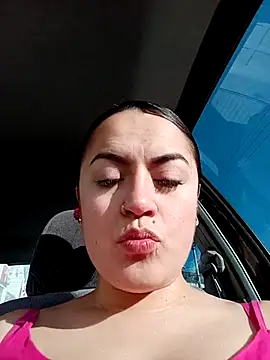 Snapshot of Lesly_10- chatting on 09/23/25, 12:19 Lesly 10- online show from 09/23/25, 12:19