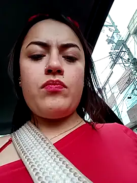 Snapshot of Lesly_10- chatting on 10/05/25, 07:12 Lesly 10- online show from 10/05/25, 07:12