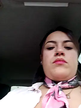Snapshot of Lesly_10- chatting on 10/07/25, 04:15 Lesly 10- online show from 10/07/25, 04:15