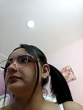 Snapshot of kae_styles chatting on 11/09/25, 02:26 kae styles online show from 11/09/25, 02:26