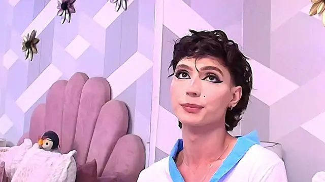 KylieMonnett online show from 10/09/25, 05:00