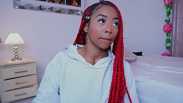 Alondrasparrow2 online show from 02/01/25, 10:44