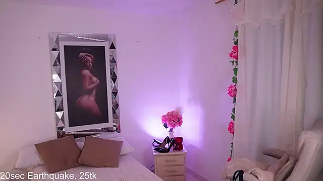 Alondrasparrow2 online show from 03/17/25, 02:08