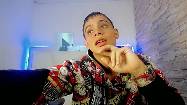 Snapshot of zacariasss_ chatting on 12/03/24, 11:57 zacariasss  online show from 12/03/24, 11:57