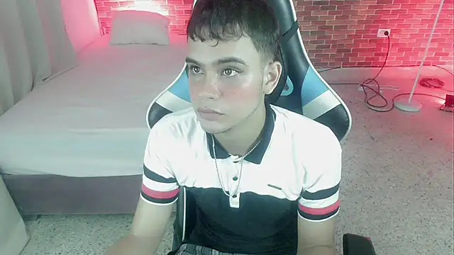 Snapshot of zacariasss_ chatting on 09/20/25, 07:31 zacariasss  online show from 09/20/25, 07:31