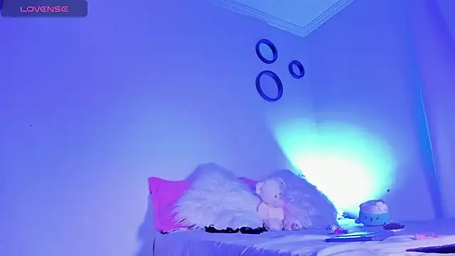 Elii ross online show from 10/12/25, 01:37