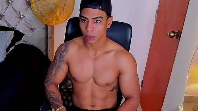 Andrew wolf7 online show from 10/21/25, 04:30