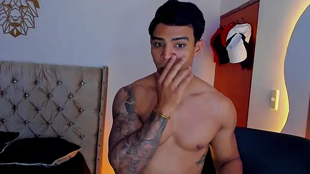 Andrew wolf7 online show from 01/15/26, 01:43