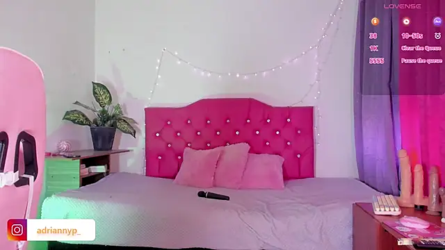 adriannyp 1 online show from 02/09/25, 07:41