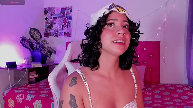 adriannyp 1 online show from 03/02/25, 07:56