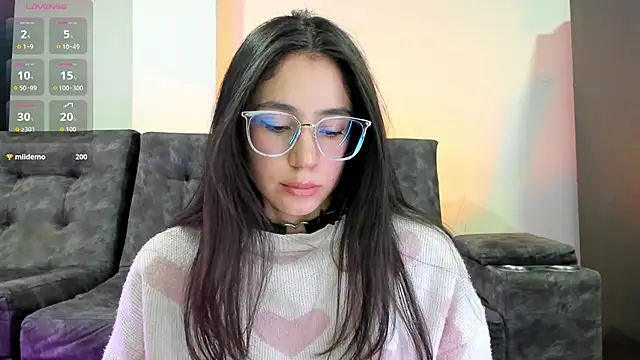 emmadiaz1 online show from 02/08/26, 03:54