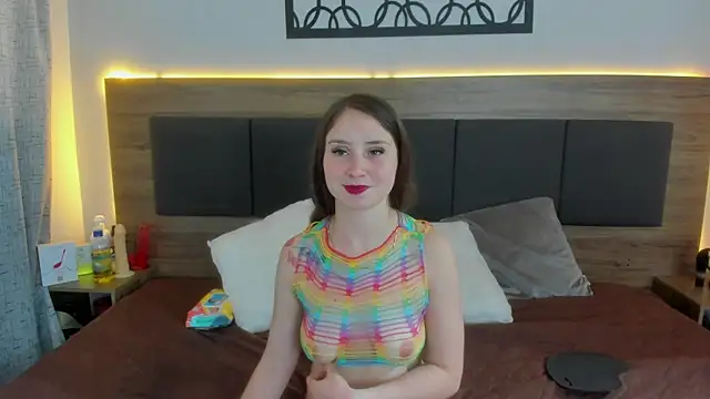 Snapshot of martina_lujann chatting on 03/01/25, 12:23 martina lujann online show from 03/01/25, 12:23