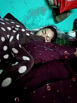 Lustyful Couple online show from 12/19/25, 04:47