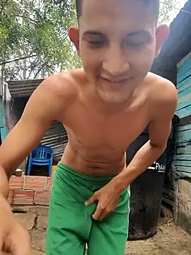 Valentinacuc online show from 12/19/25, 02:46