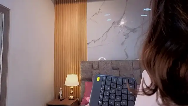 Khalifa fletcher online show from 03/09/26, 04:27