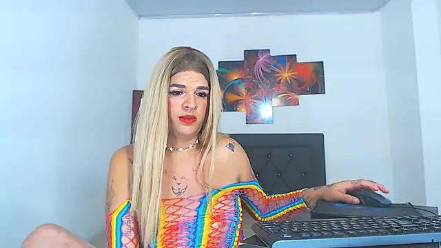 eloisaath online show from 03/23/25, 07:09