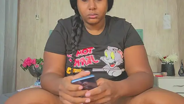 Alexa roussee online show from 09/11/25, 12:49