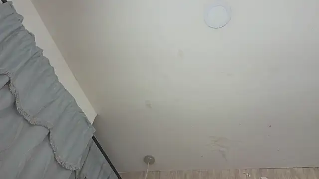 Alexa roussee online show from 11/21/25, 12:48