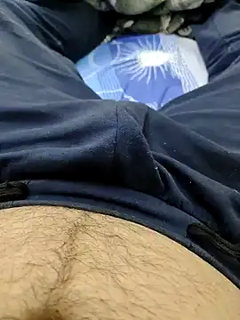 AndrewG 8551 online show from 12/10/24, 07:43