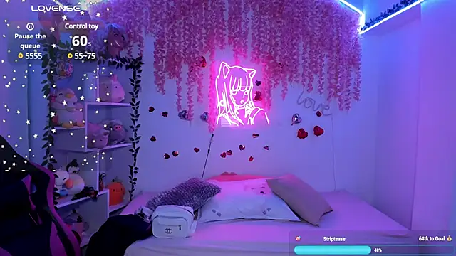 cat kitty18  online show from 03/12/25, 12:42