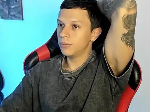 Snapshot of goodboy69l chatting on 02/21/26, 11:55 goodboy69l online show from 02/21/26, 11:55