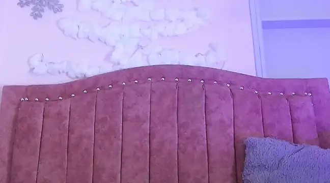 SarahStones online show from 01/21/25, 05:05