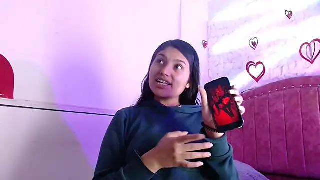 SarahStones online show from 03/14/25, 04:21